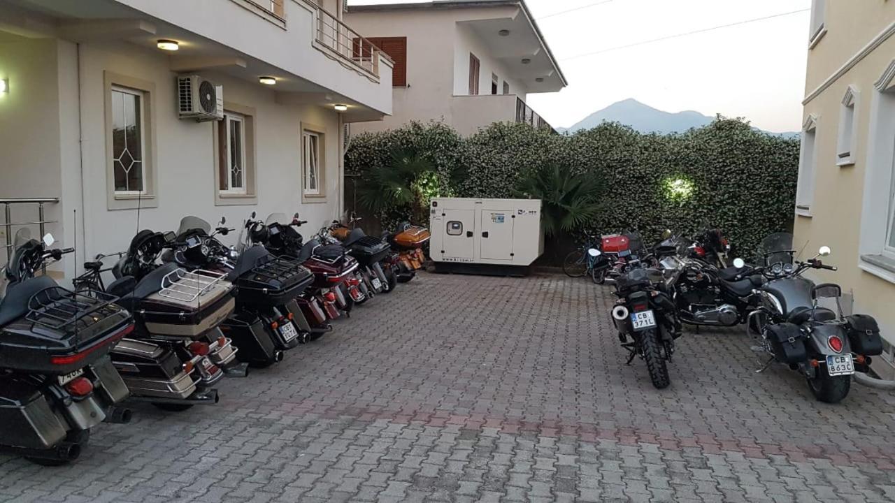 Hotel Emigranti Shkoder Exterior photo